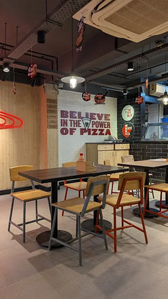 Pizza Hut Medical Road Gorakhpur